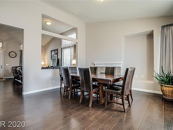 3rd image of 8105 Bonaventure Dr