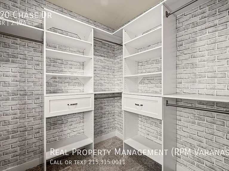 220 Chase Dr — Photo 27