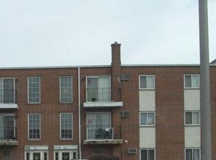 129 Elk St #329, Carol Stream, IL 60188
