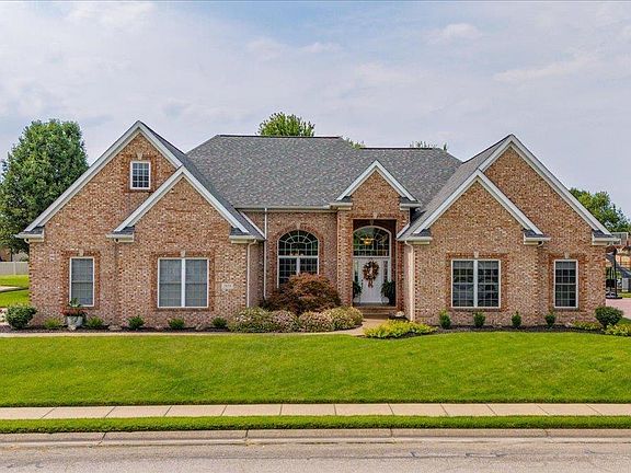 2nd image of 7854 Margaret Cir