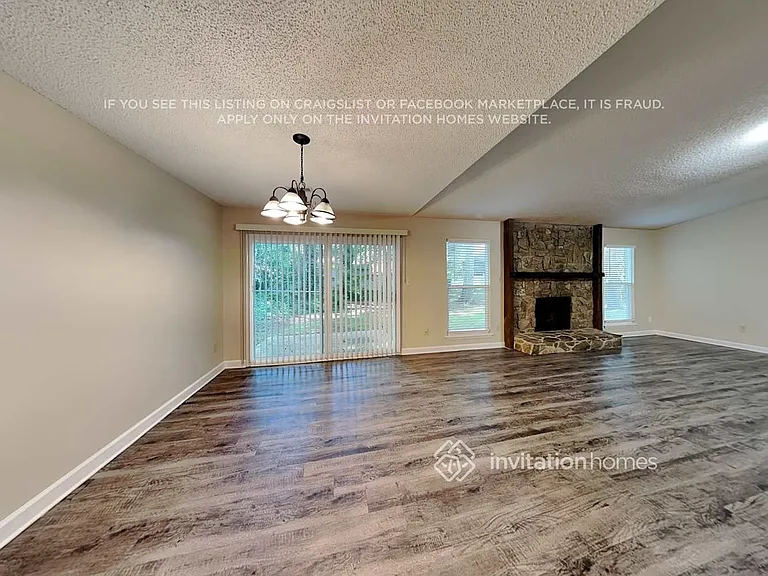 4700 Cricklewood Ln — Photo 6