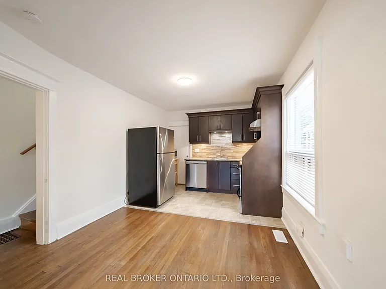 542 Glebeholme Blvd #MAIN — Photo 8