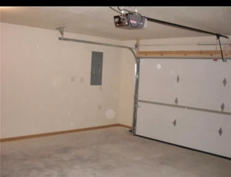5832 Townhouse Dr — Photo 8