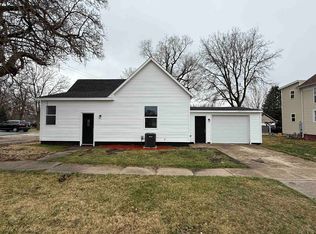 403 E 4th St, Neligh, NE 68756
