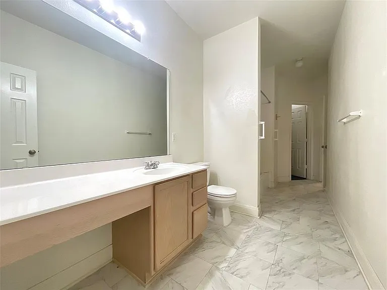 4412 Woodstock Dr — Photo 15