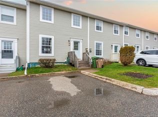 14 Honeysuckle Dr, Saint John, NB E2M 5X4