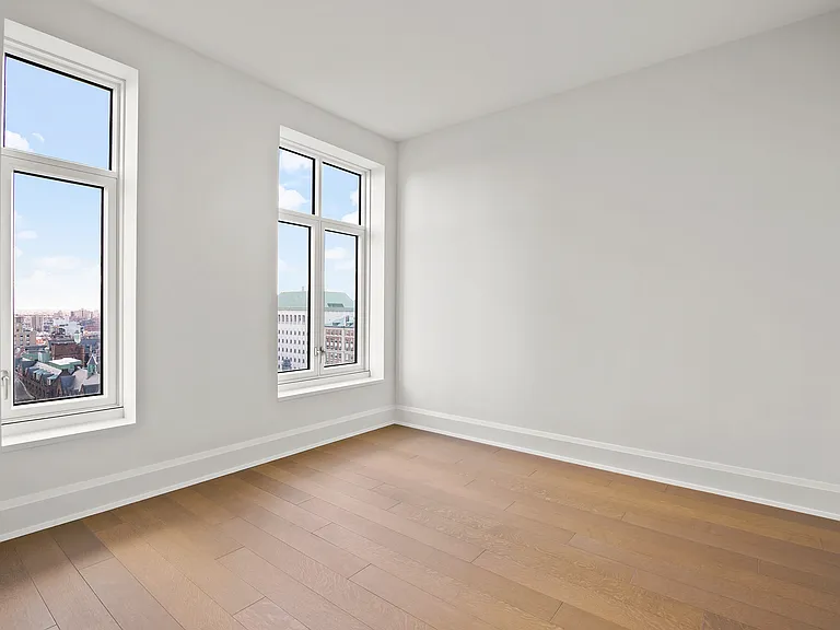 100 Claremont Ave #18D — Photo 5