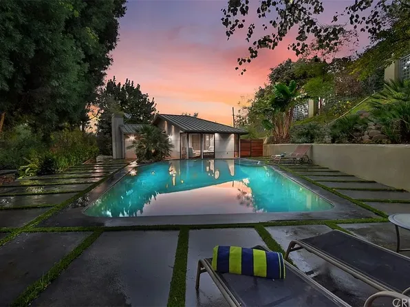 3217 Oakley Dr, Los Angeles, CA 90068