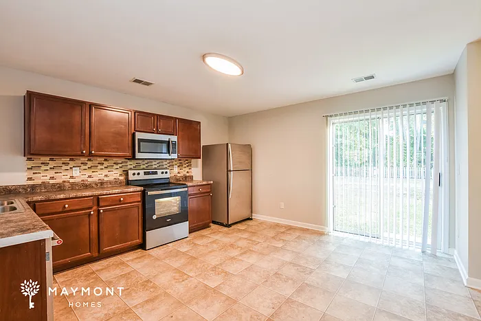 145 Darrow Creek Dr — Photo 7