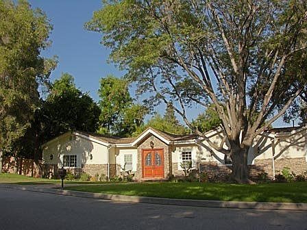 2nd image of 240 S Canon Ave