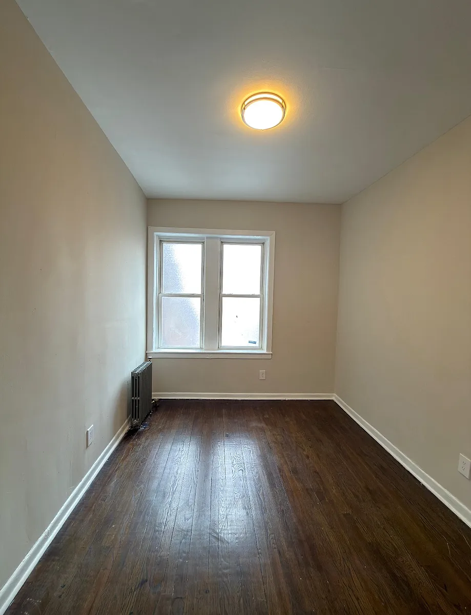 Building Photo - 220 Roseville Ave #405