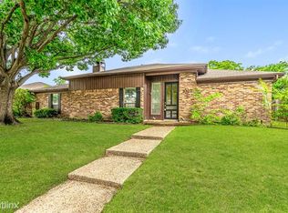 1025 Oxfordshire Dr, Carrollton, TX 75007