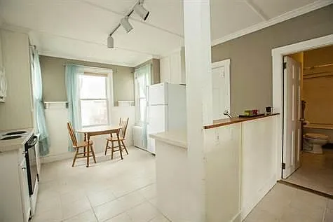 15 Webster St #2 — Photo 8