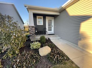 13639 Legends View Ct, Holland, MI 49424