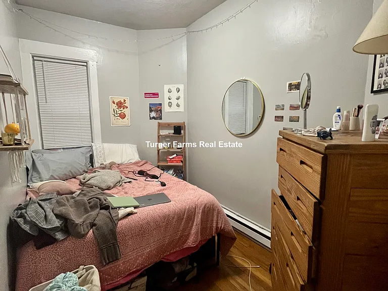 161 Endicott St — Photo 10