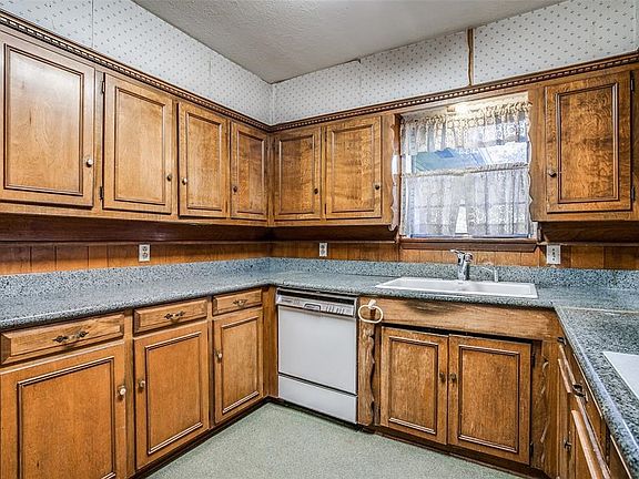 2nd image of 9319 Mercer Dr