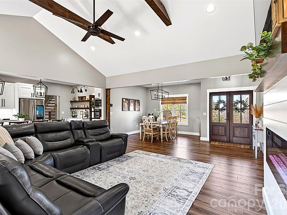 5th image of 115 Pondview Dr