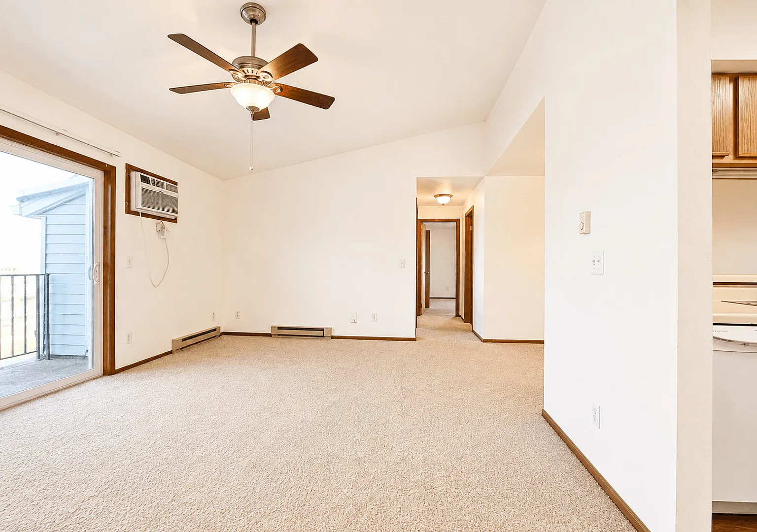 Oak Street Townhomes — Photo 4