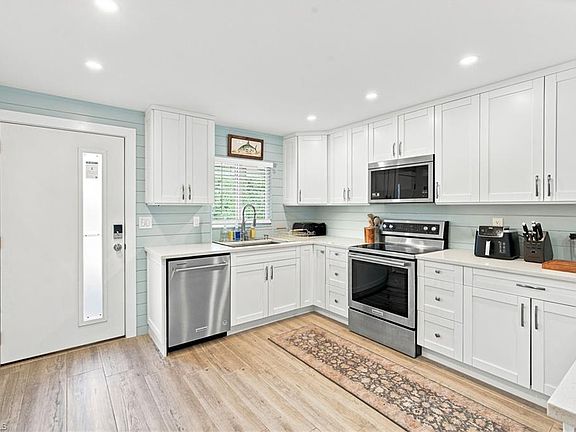 5th image of 1417 Chesapeake AVE #106