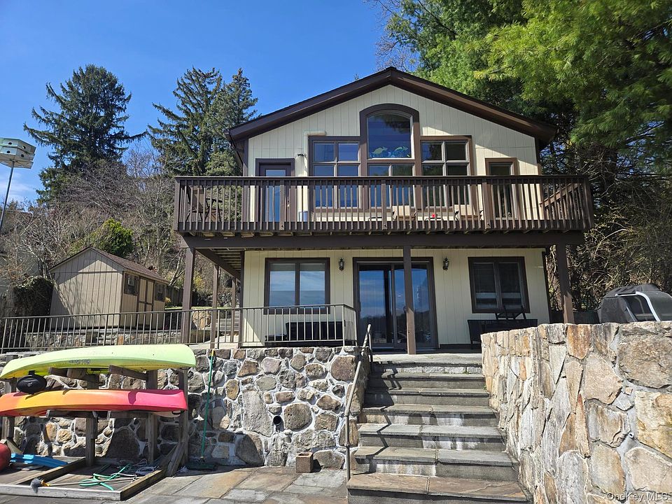 1st image of 3 Lakeside Road