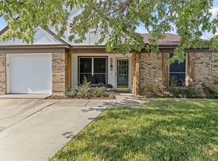 3901 Huckleberry Dr, Fort Worth, TX 76137