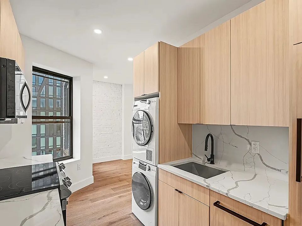 1st image of 294 E Houston St Penthouse 2