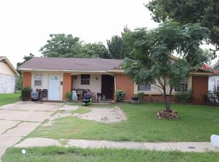 708 Sunburst Dr, Dallas, TX 75217