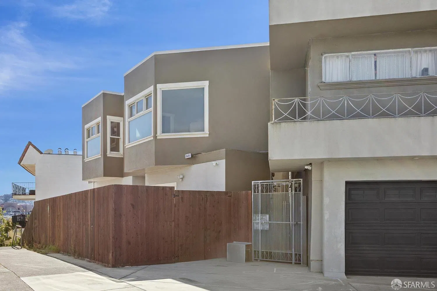 2 Lupine Ave — Photo 2
