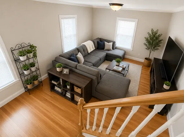 58 Oak St, Winchester, MA 01890