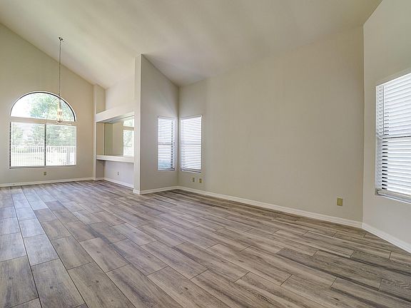 5th image of 7056 W Morrow Dr