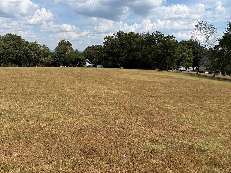 1st image of 2217 Malcolm Ln #15