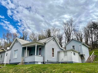 921 Lower West Boyd St, Grafton, WV 26354