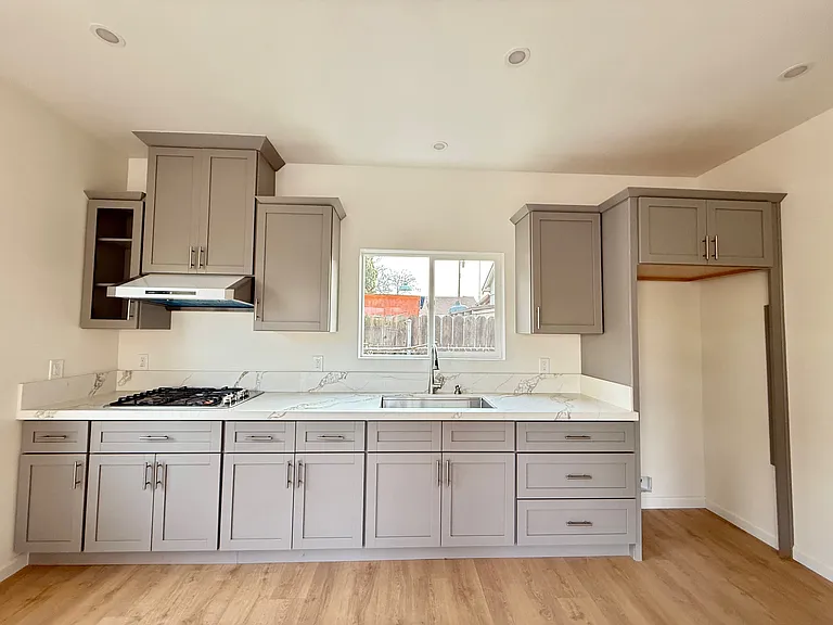 8802 Garibaldi Ave #B-1 — Photo 2