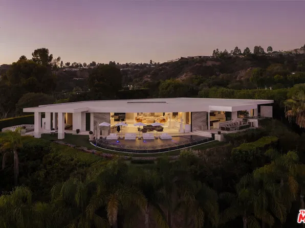 1181 N Hillcrest Rd, Beverly Hills, CA 90210
