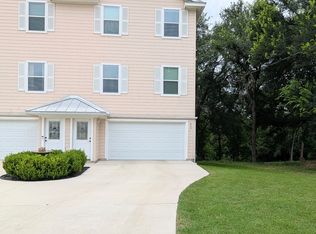 607 Creek Dr, New Braunfels, TX 78130