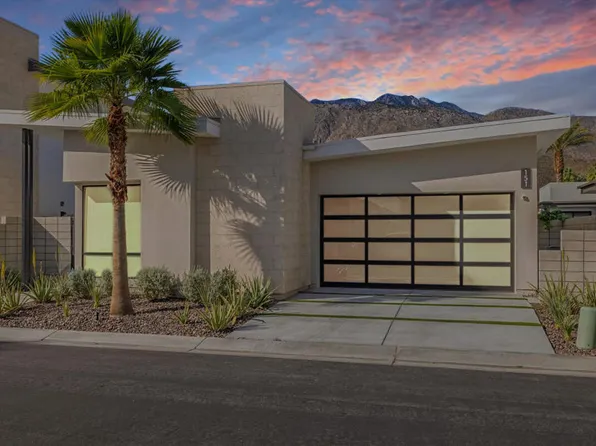 151 Holliday Way, Palm Springs, CA 92262