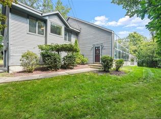 13 Somers Ln, Oxford, CT 06478