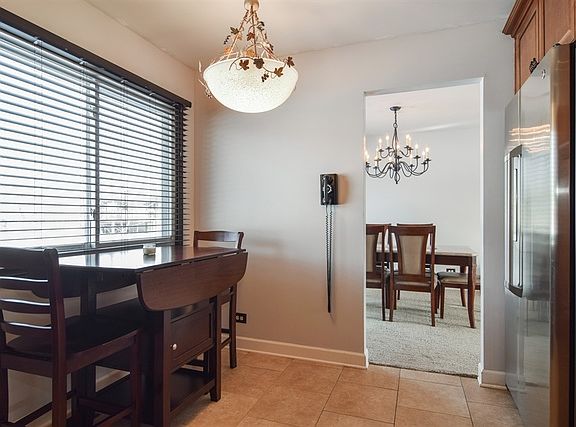 5th image of 4462 Thornbark Dr