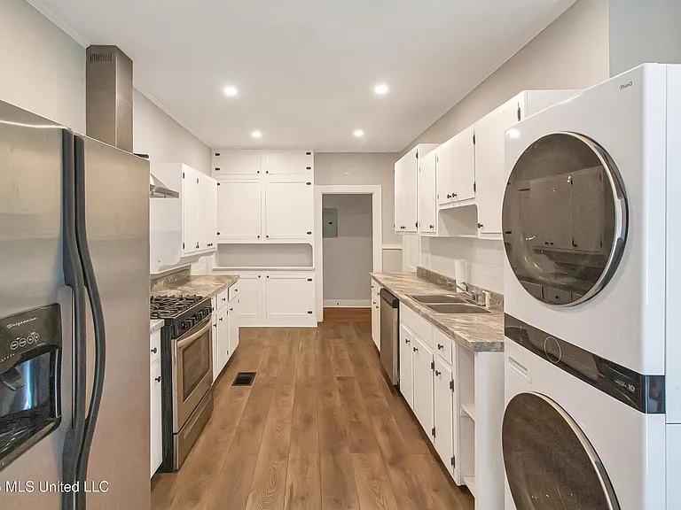 4097 Redwing Ave — Photo 11