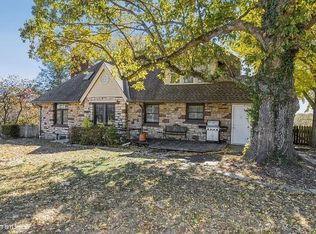 609 E 92nd Ter, Kansas City, MO 64114