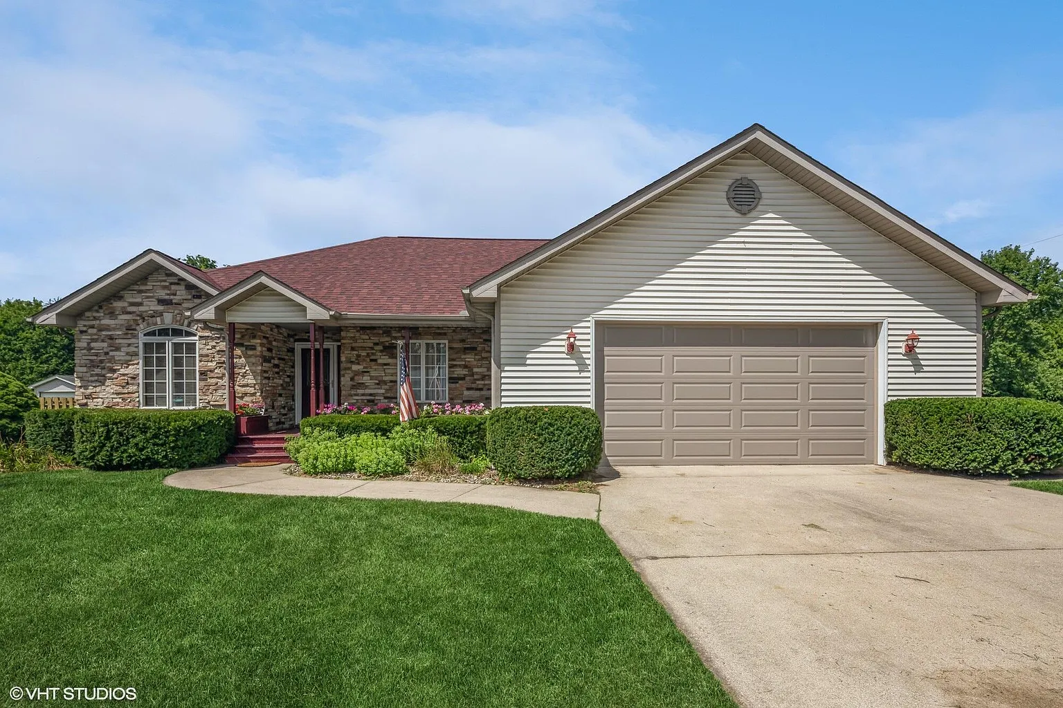 4108 Patsy Dr photo 1