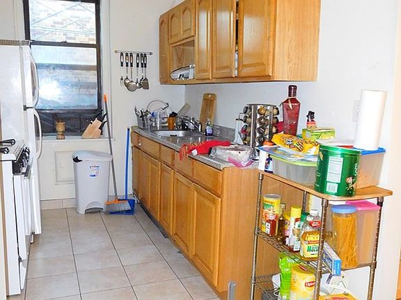 5th image of 90 Caryl Ave APT 64