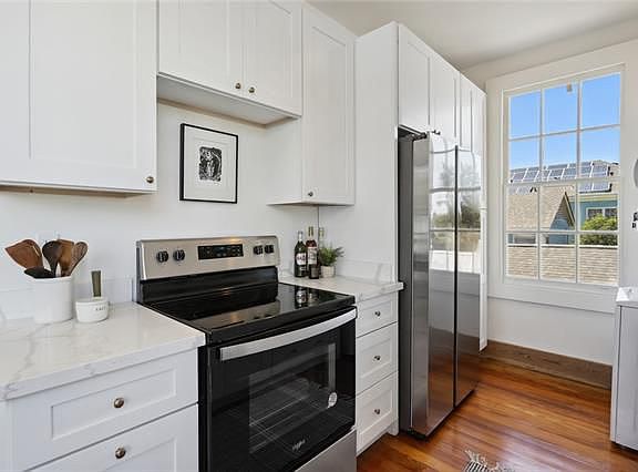 3rd image of 3001 Ponce De Leon St #1/2
