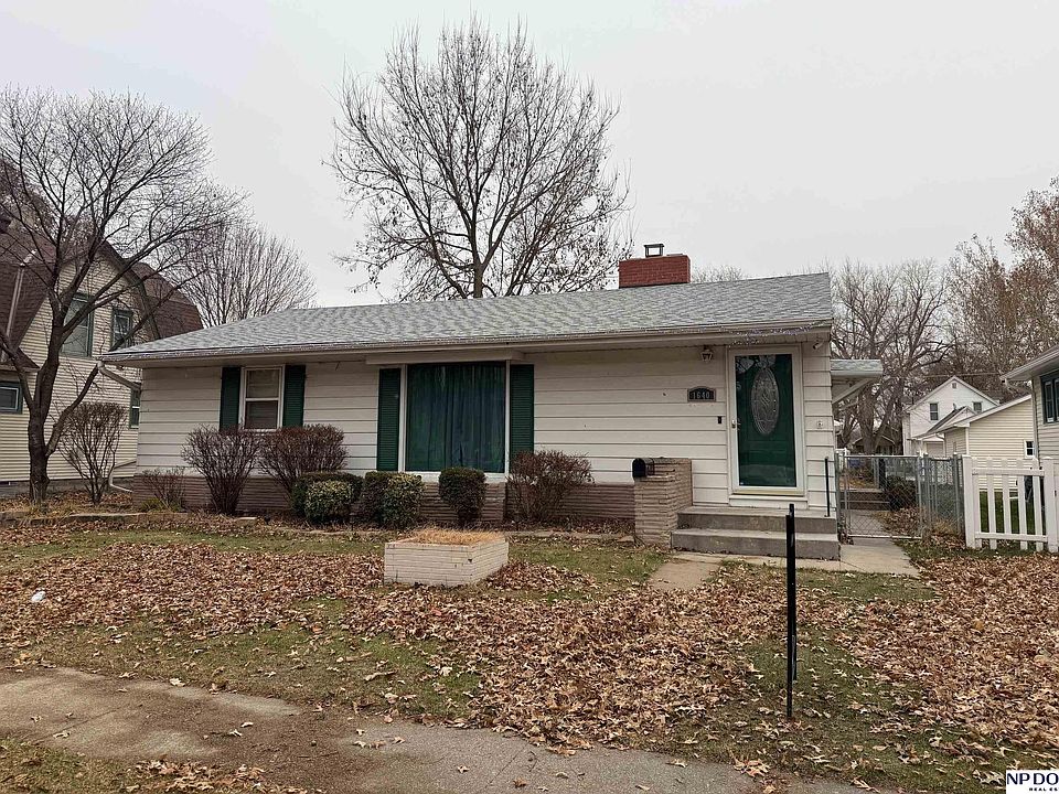 1st image of 1640 N Park Ave