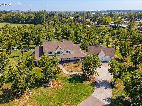 3rd image of 5200 Country Farms Ln