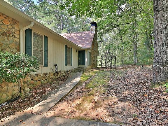 3rd image of 6100 Shallow Wood Ln