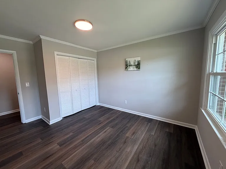 228 College Dr — Photo 14