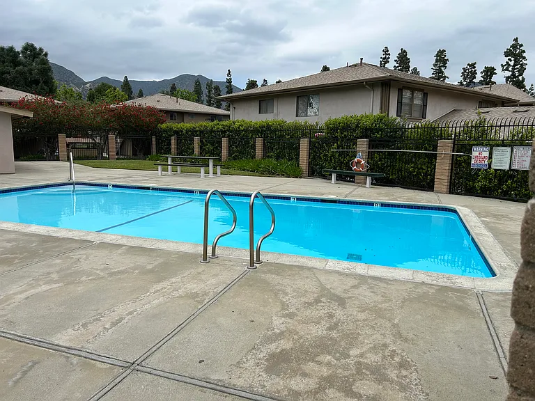 1260 N Avenida Conejo #2 — Photo 22