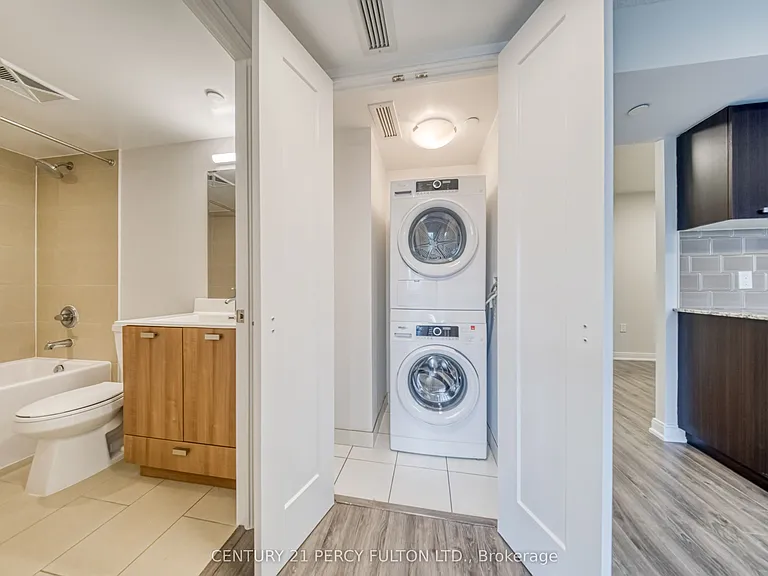 275 Village Green Sq #420 — Photo 23