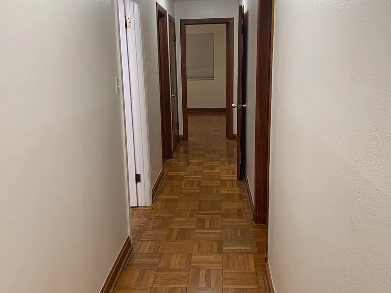 724 Green Acres Rd — Photo 12